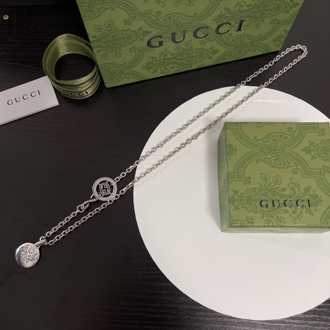Gucci Silver Chain Necklace with Interlocking G Pendant