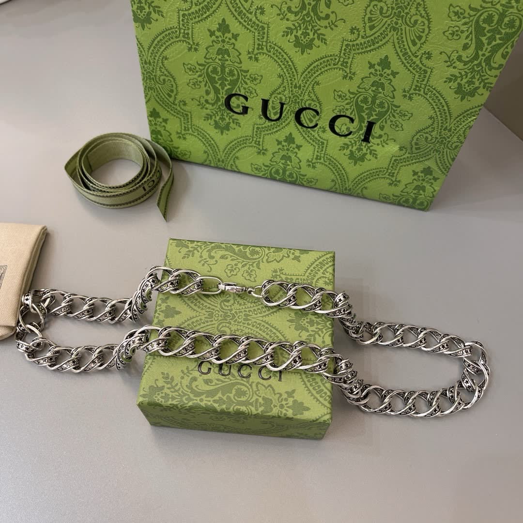 Gucci Silver Chain Necklace
