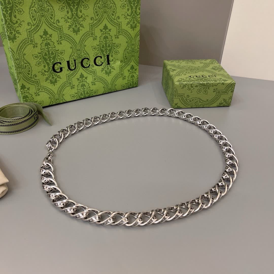 Gucci Silver Chain Necklace