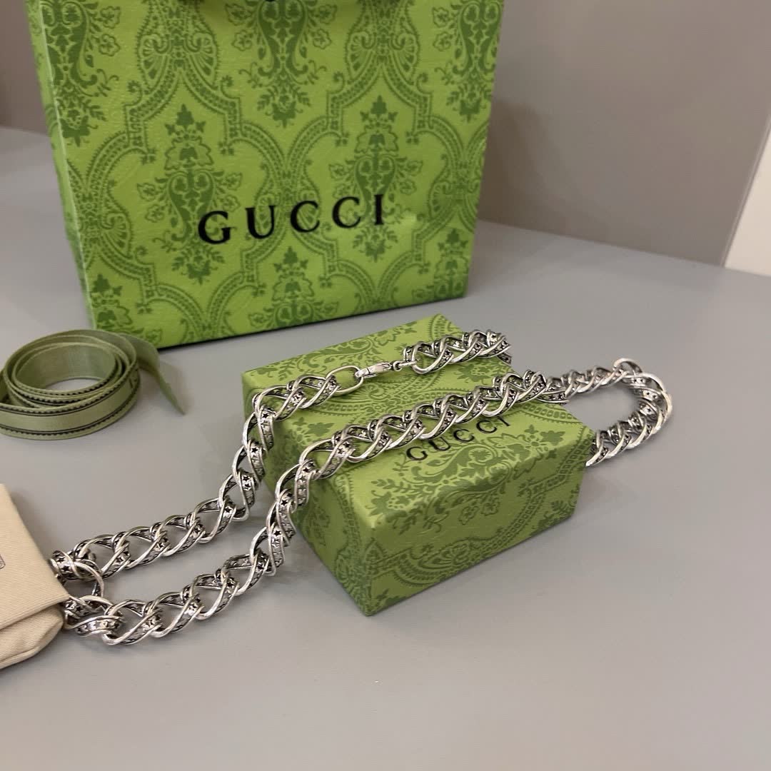Gucci Silver Chain Necklace