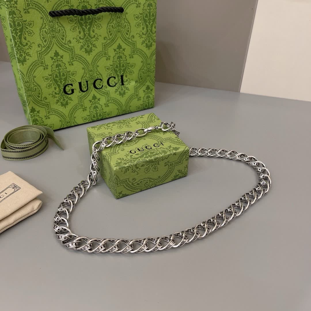 Gucci Silver Chain Necklace