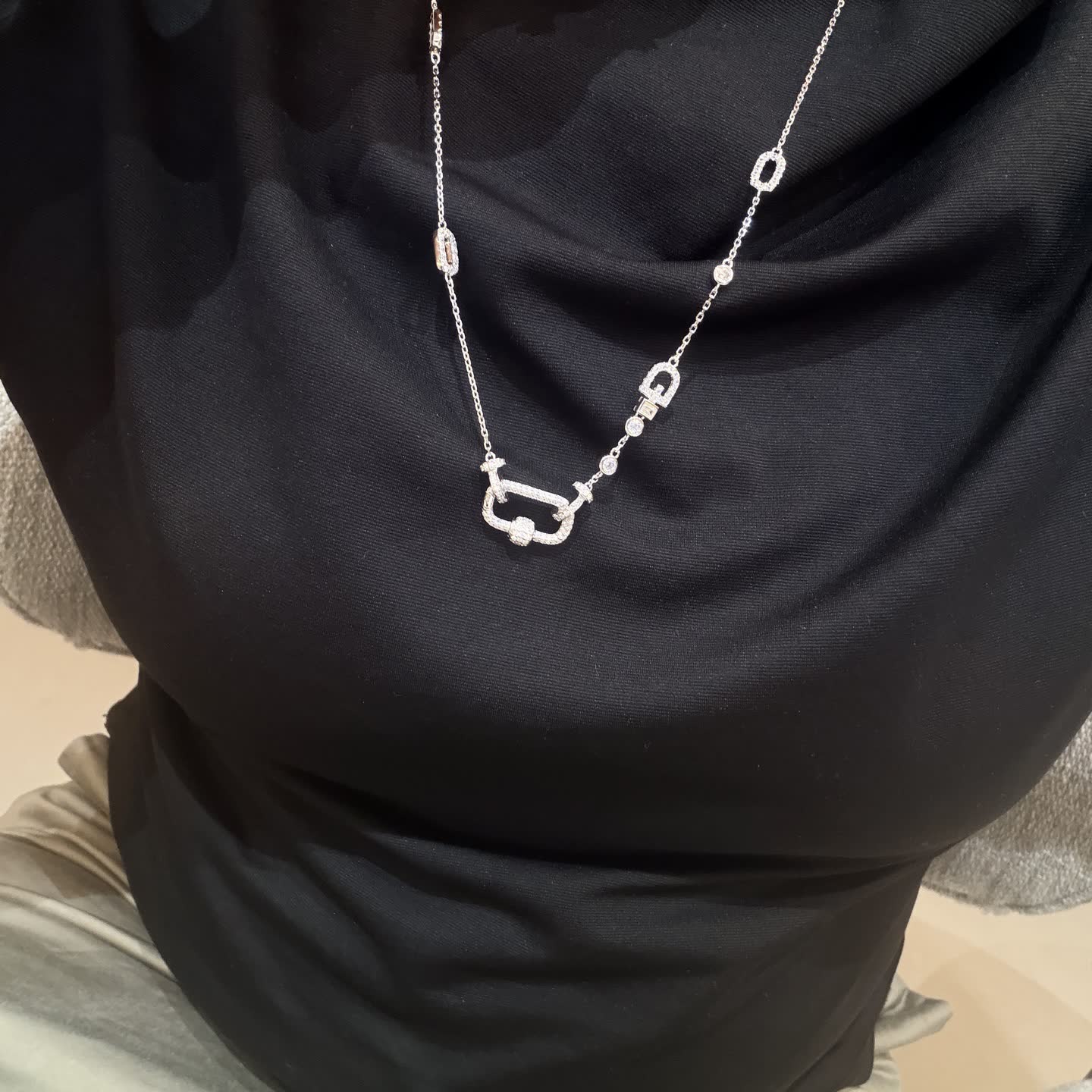 Gucci Interlocking G Diamond Necklace
