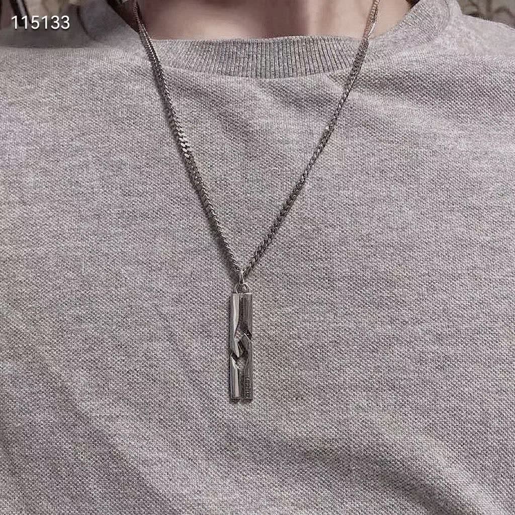 Gucci Silver Tone Chain Necklace with Logo Pendant