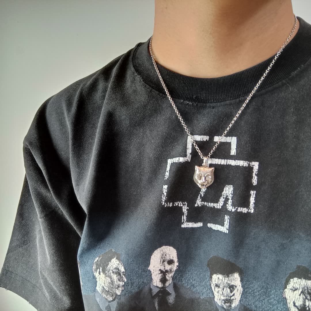 Gucci Silver Lion Head Pendant Necklace