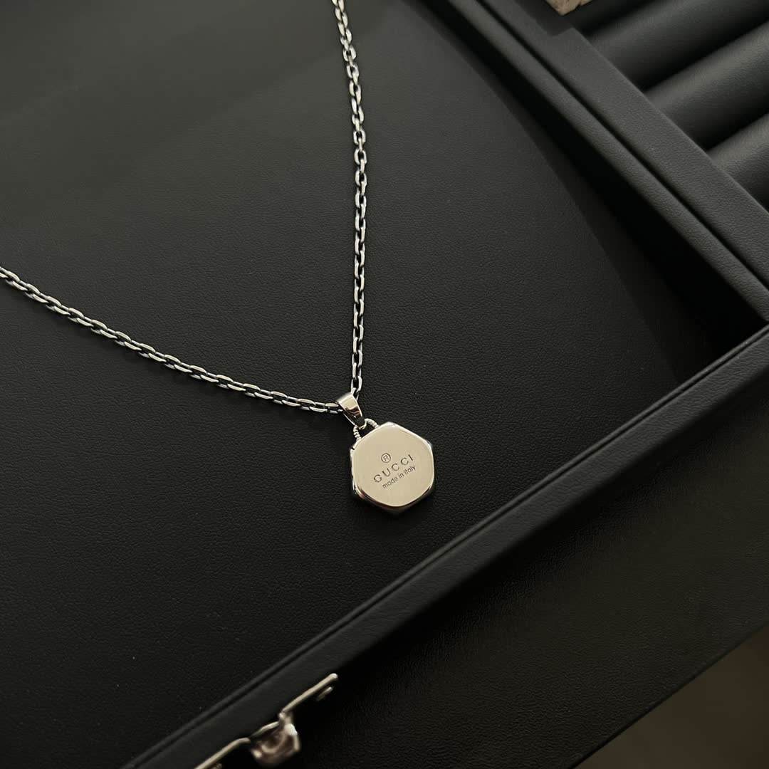 Gucci Silver Hexagon Pendant Necklace