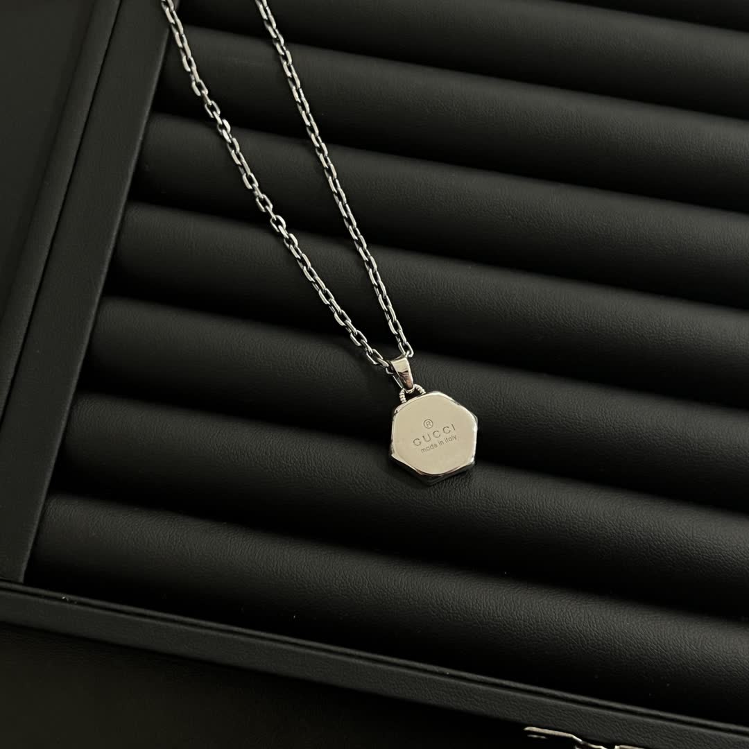 Gucci Silver Hexagon Pendant Necklace