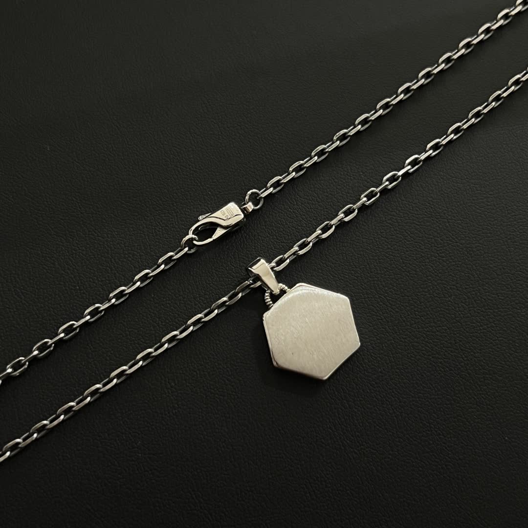 Gucci Silver Hexagon Pendant Necklace