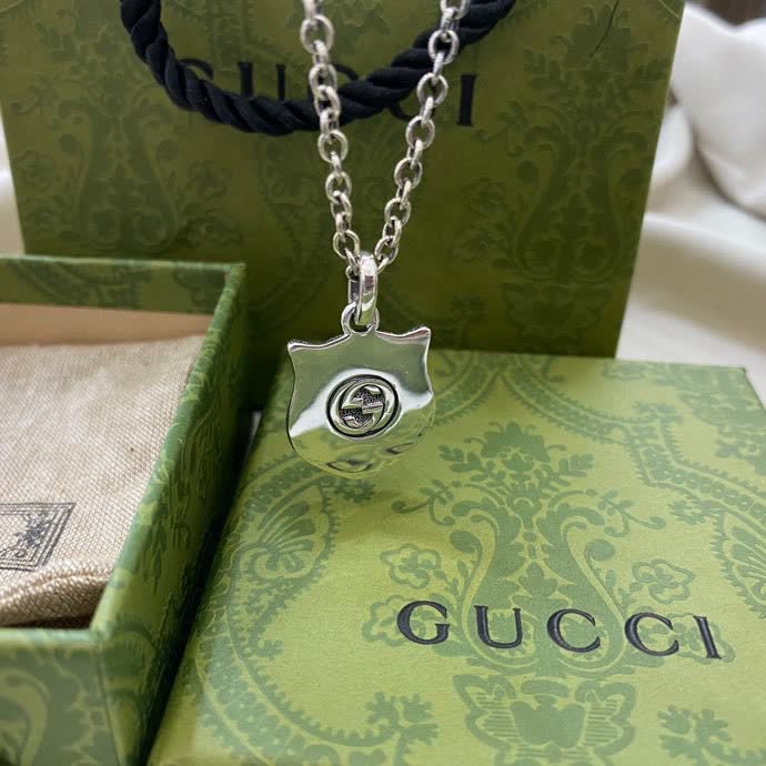 Gucci Silver Tiger Head Pendant Necklace