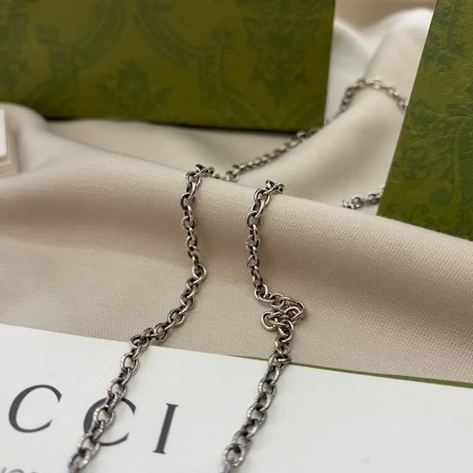 Gucci Silver Tiger Head Pendant Necklace