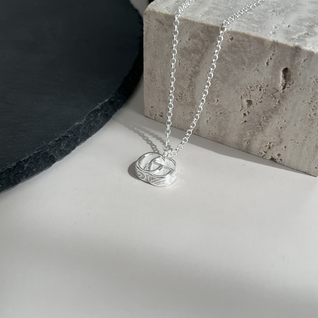 Gucci Silver Ring Pendant Necklace