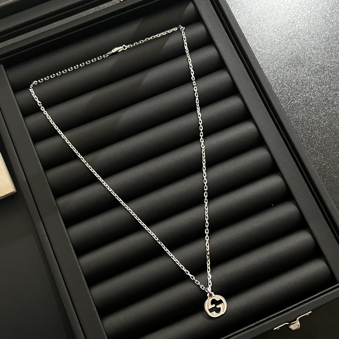 Gucci Silver 'G' Logo Pendant Necklace
