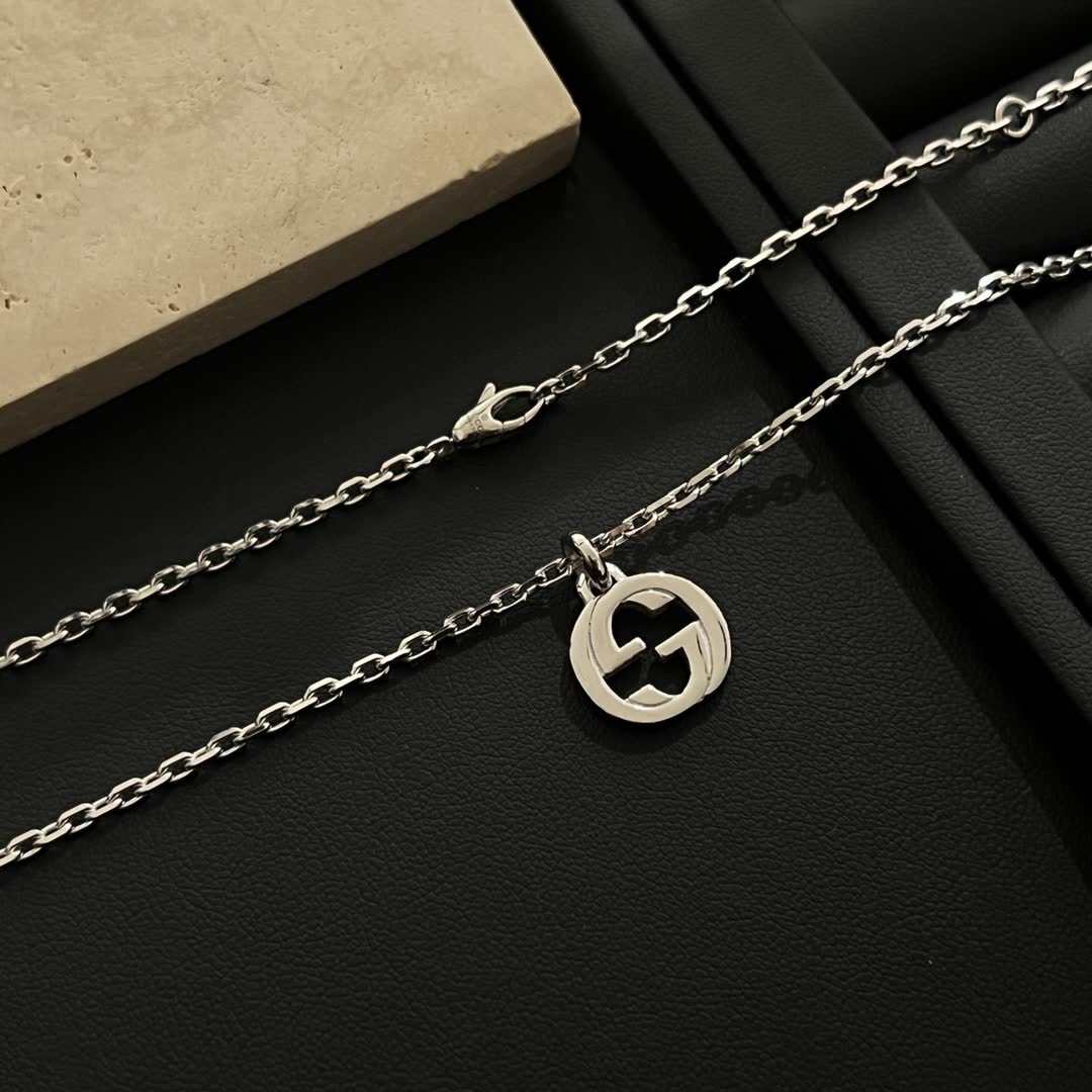 Gucci Silver 'G' Logo Pendant Necklace