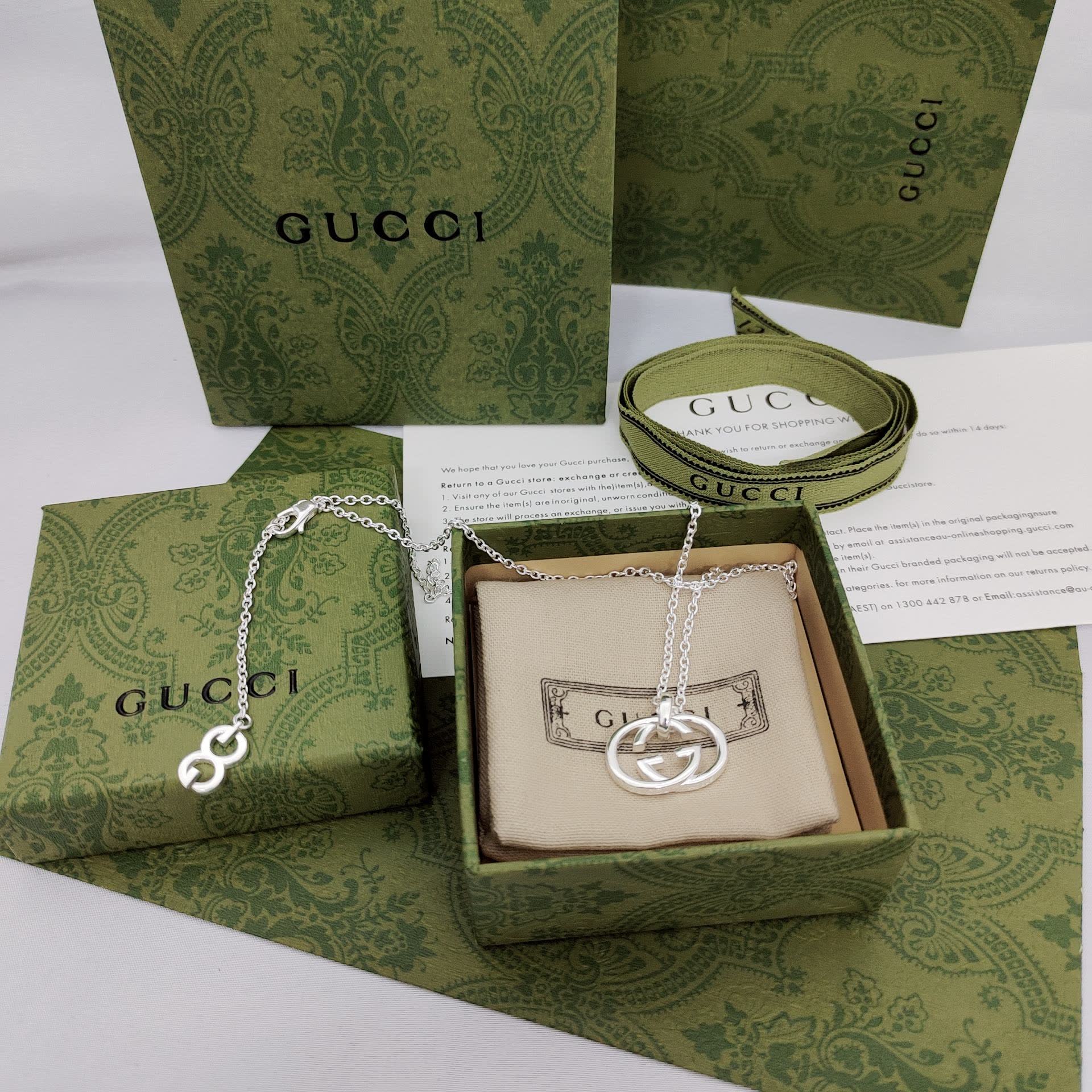 Gucci Interlocking G Silver Necklace