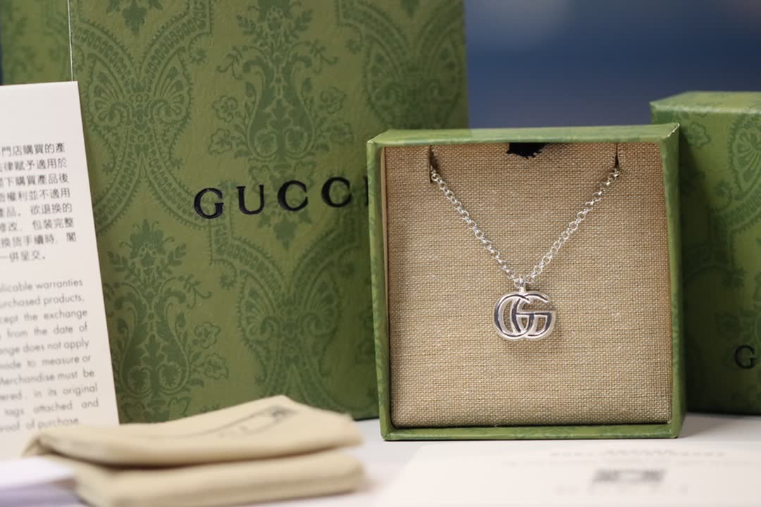 Gucci Silver 'GG' Logo Necklace