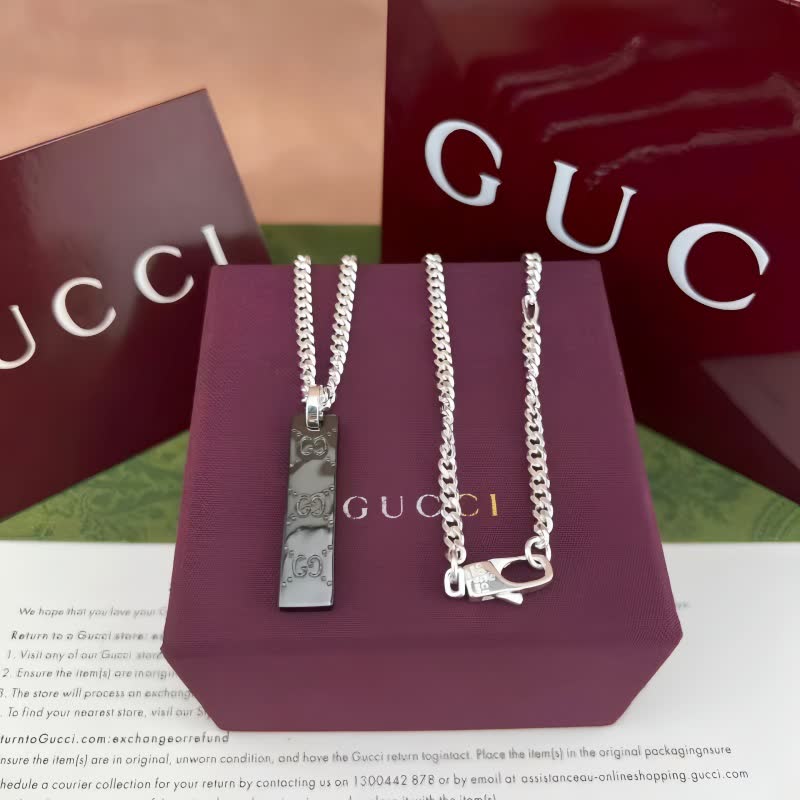 Gucci Silver Chain Bracelet with Black Bar