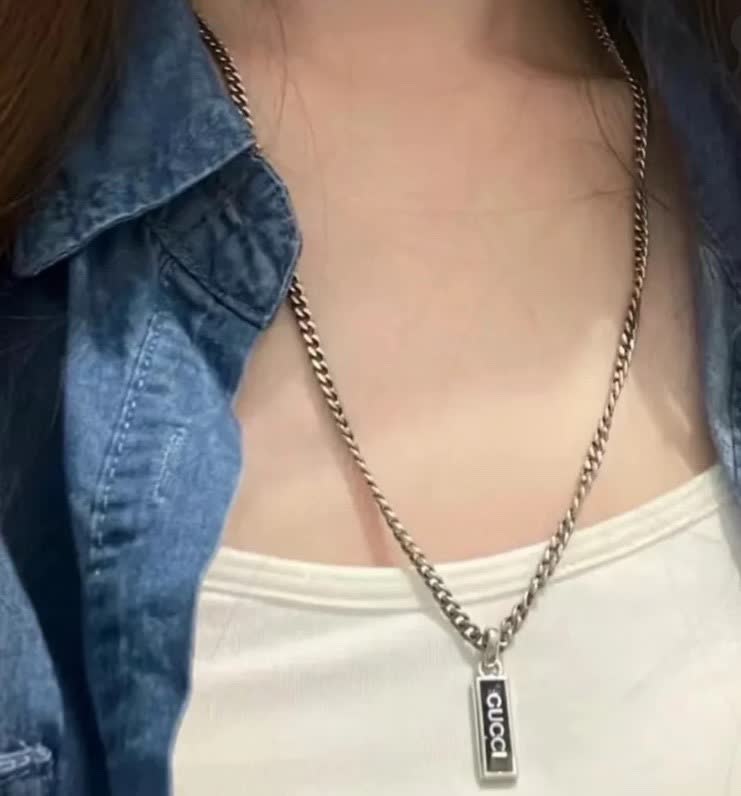 Gucci Silver Chain with Logo Pendant