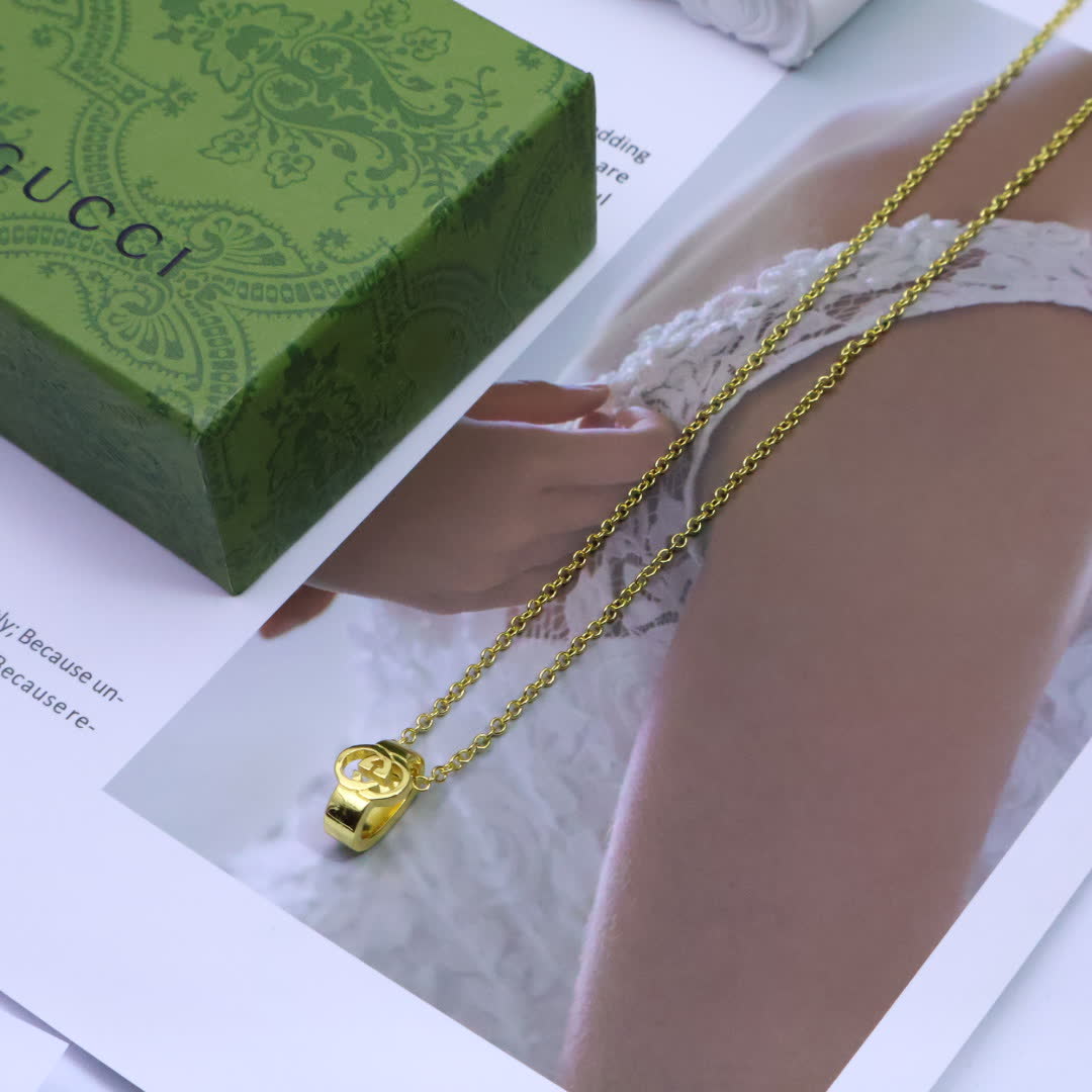 Gucci Silver Chain Necklace with Interlocking G Logo