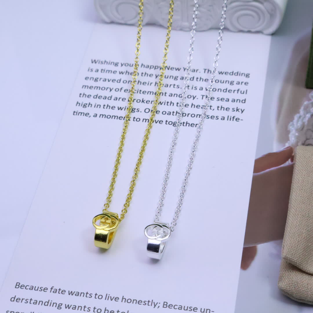Gucci Silver Chain Necklace with Interlocking G Logo
