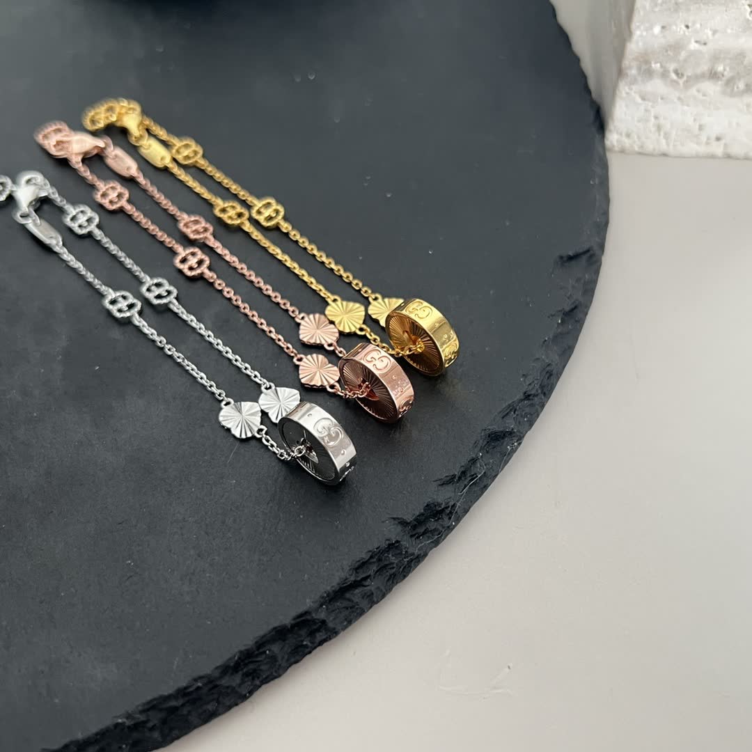 Gucci bracelet
