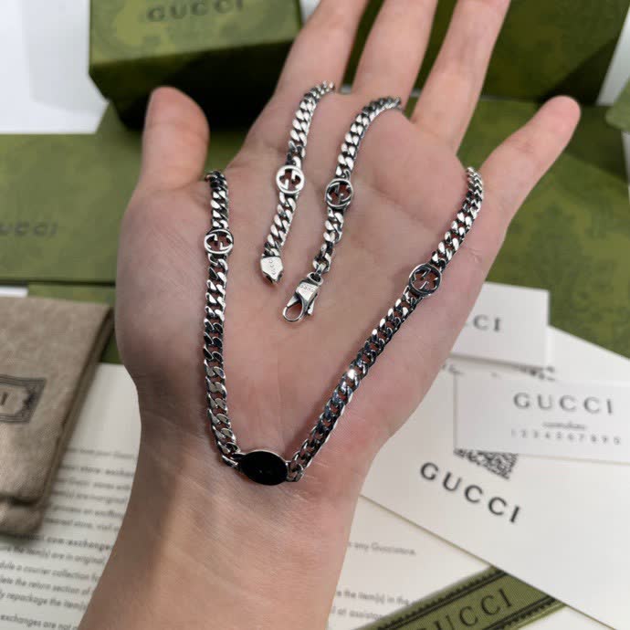 Gucci Silver Chain Necklace