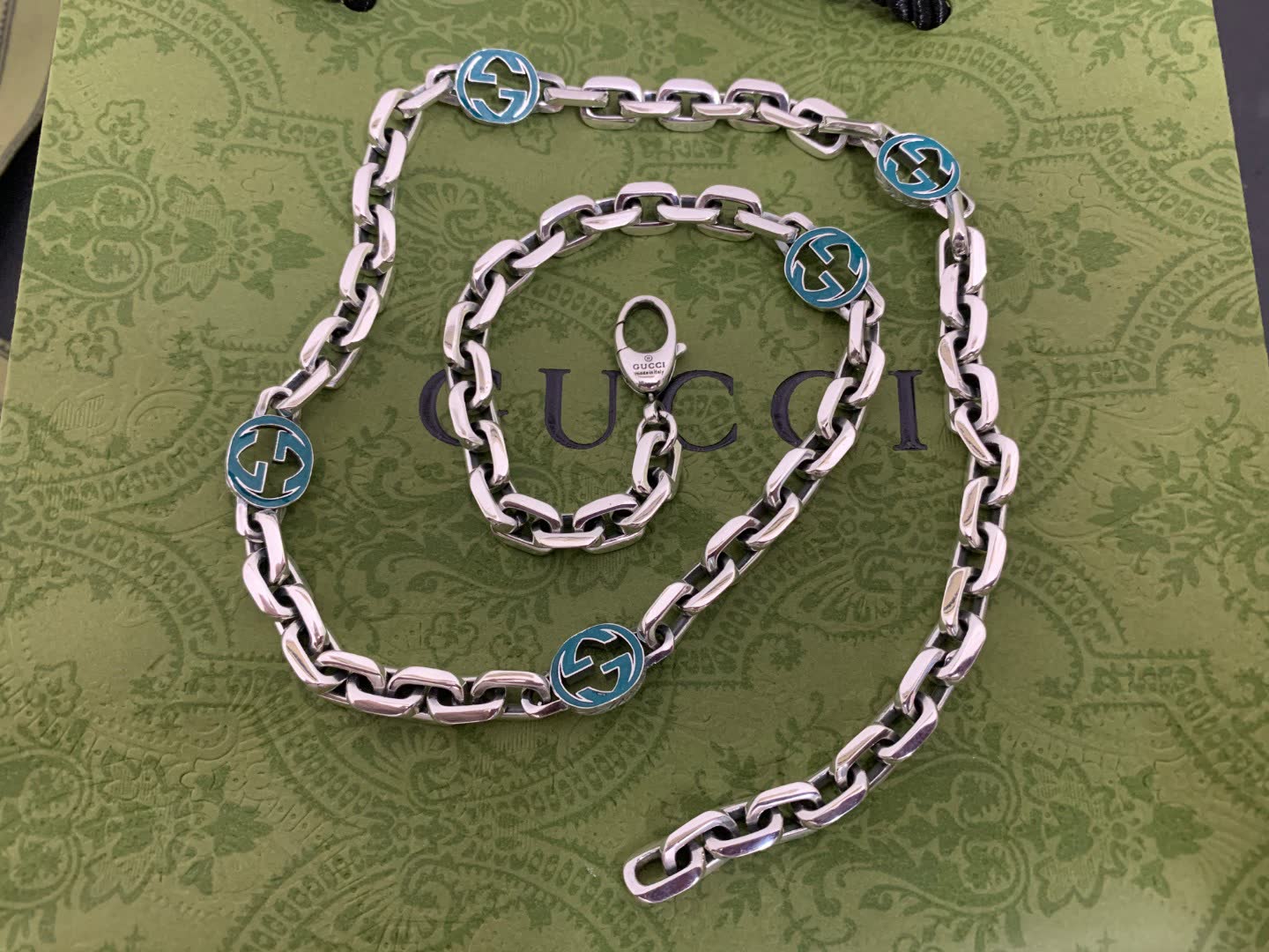 Gucci Interlocking G Silver Chain Necklace