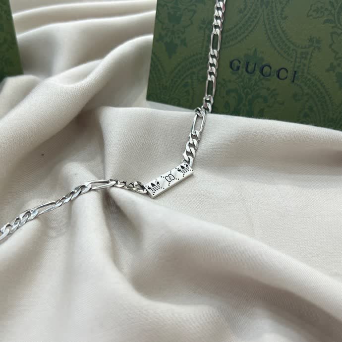 Gucci Silver Chain Necklace