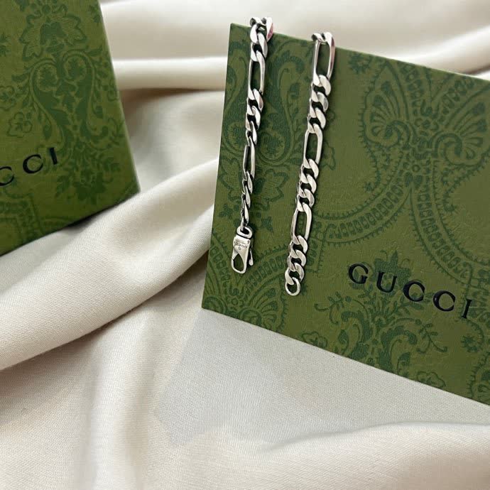 Gucci Silver Chain Necklace