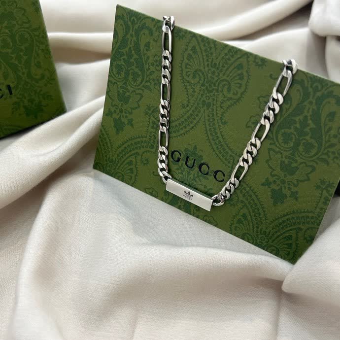 Gucci Silver Chain Necklace