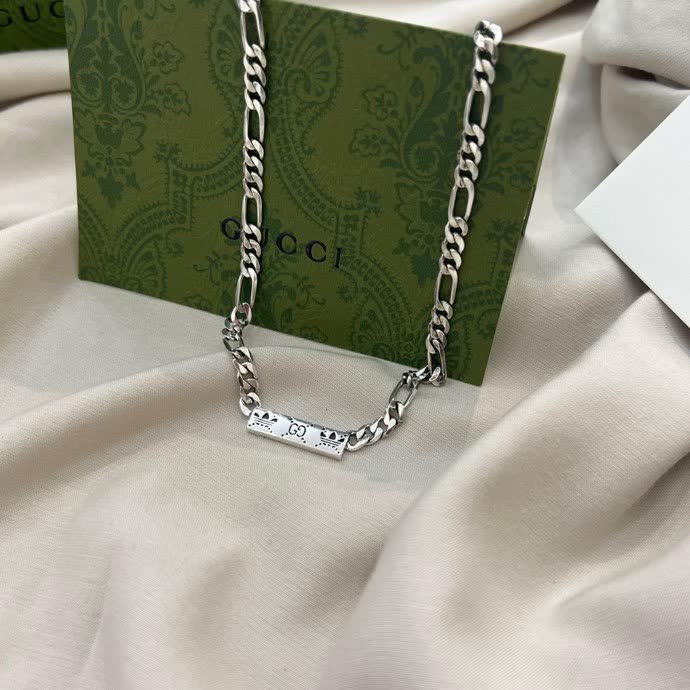 Gucci Silver Chain Necklace