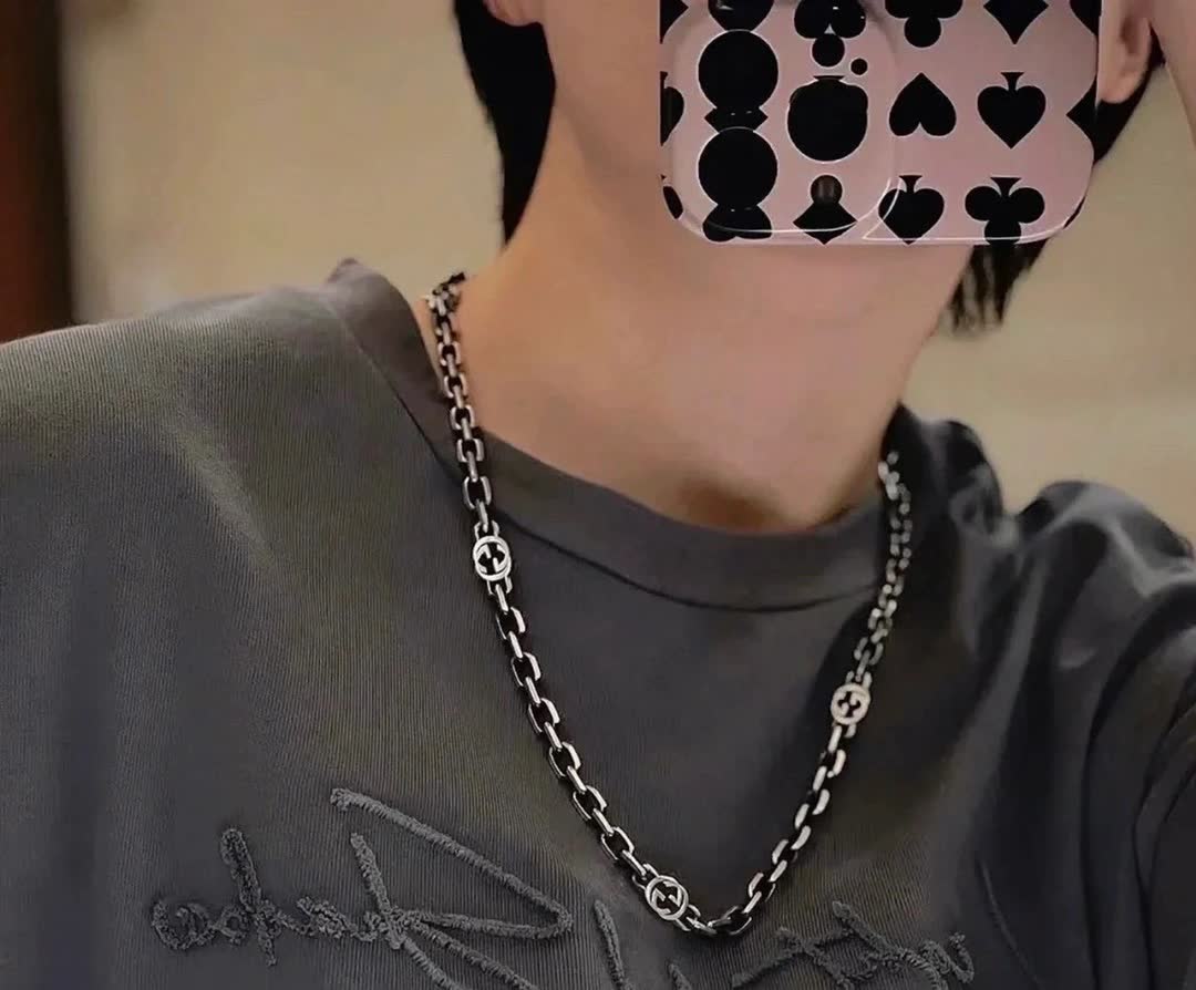 Gucci Silver Chain Necklace