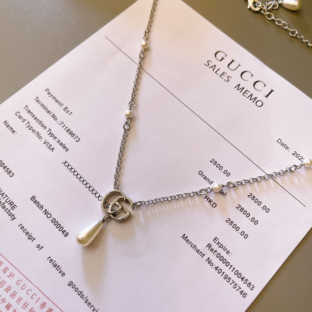 Gucci Silver Chain Necklace with Pearl and Interlocking G Pendant
