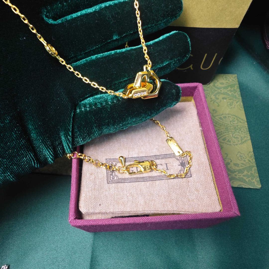 Gucci Silver Interlocking G Necklace