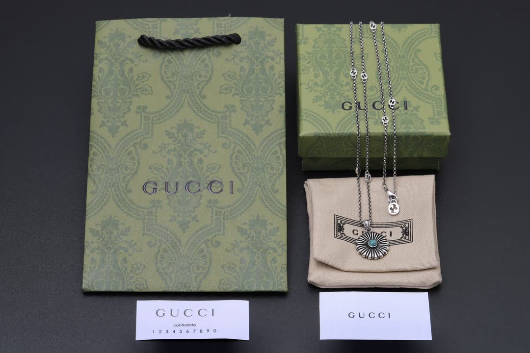 Gucci Turquoise Flower Pendant Necklace