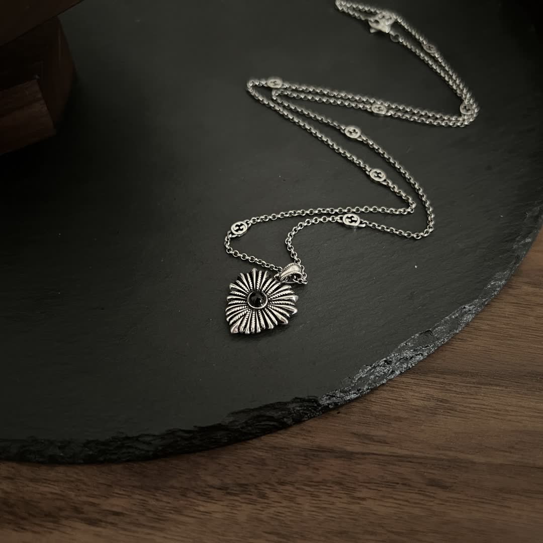 Gucci Sunflower Pendant Necklace