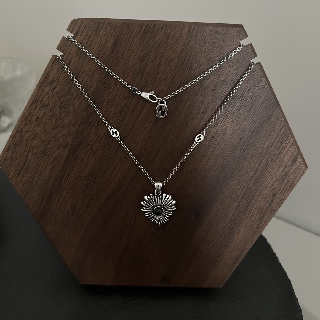 Gucci Sunflower Pendant Necklace