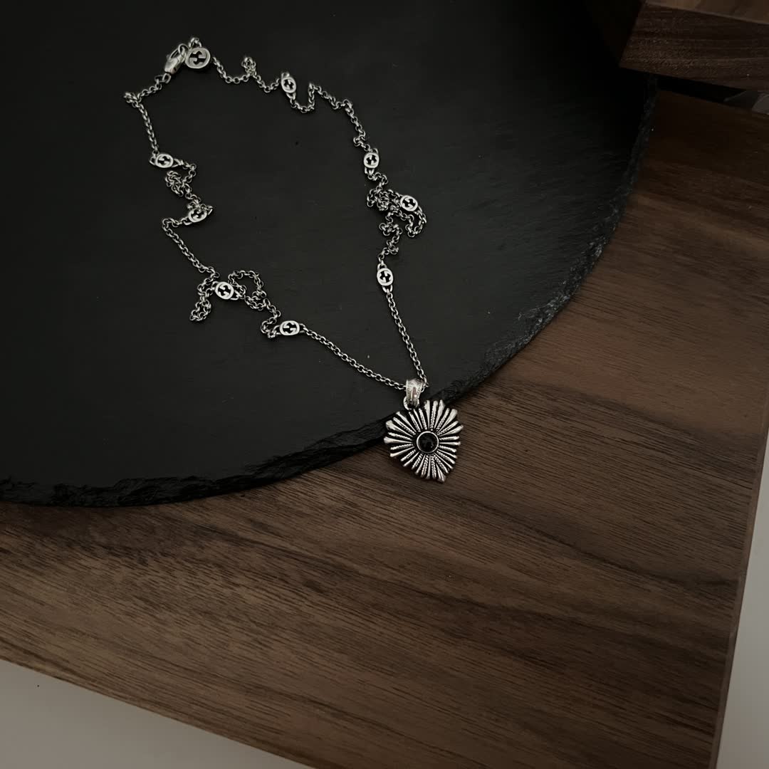 Gucci Sunflower Pendant Necklace