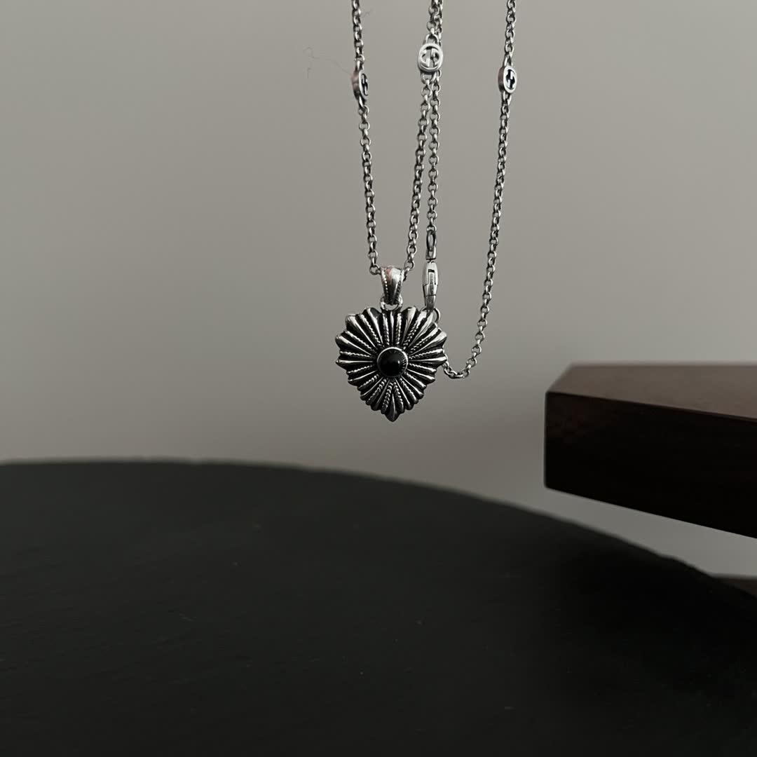 Gucci Sunflower Pendant Necklace