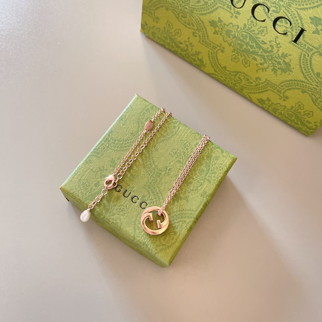 Gucci Rose Gold Interlocking G Necklace with Pearl Charm