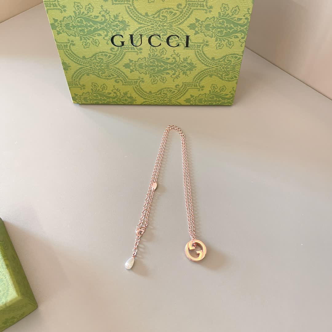 Gucci Rose Gold Interlocking G Necklace with Pearl Charm