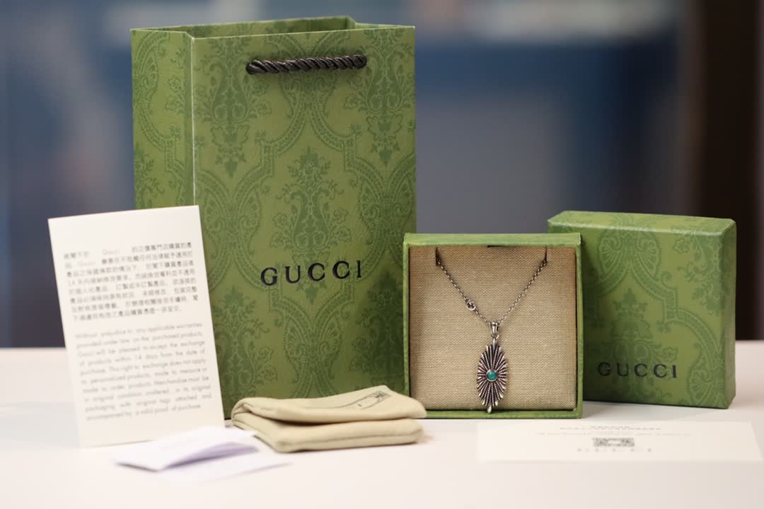Gucci Silver Turquoise Pendant Necklace