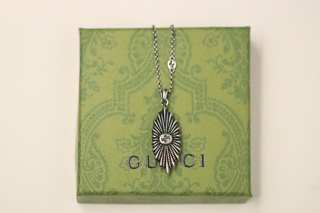 Gucci Silver Turquoise Pendant Necklace