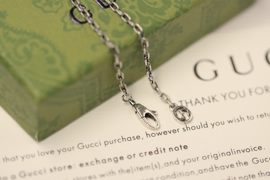 Gucci Interlocking G Pendant Necklace