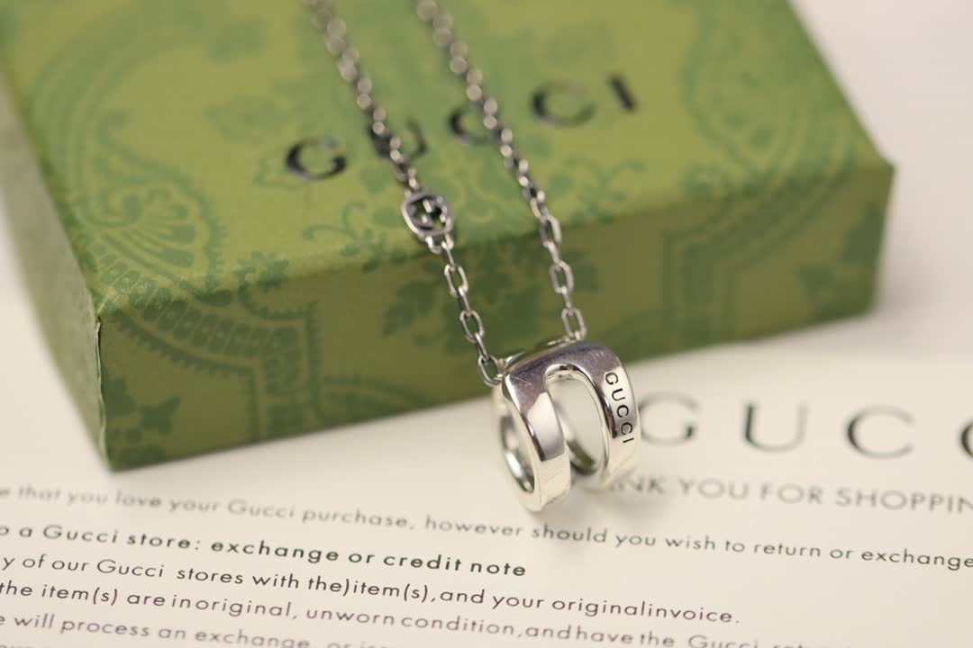 Gucci Interlocking G Pendant Necklace