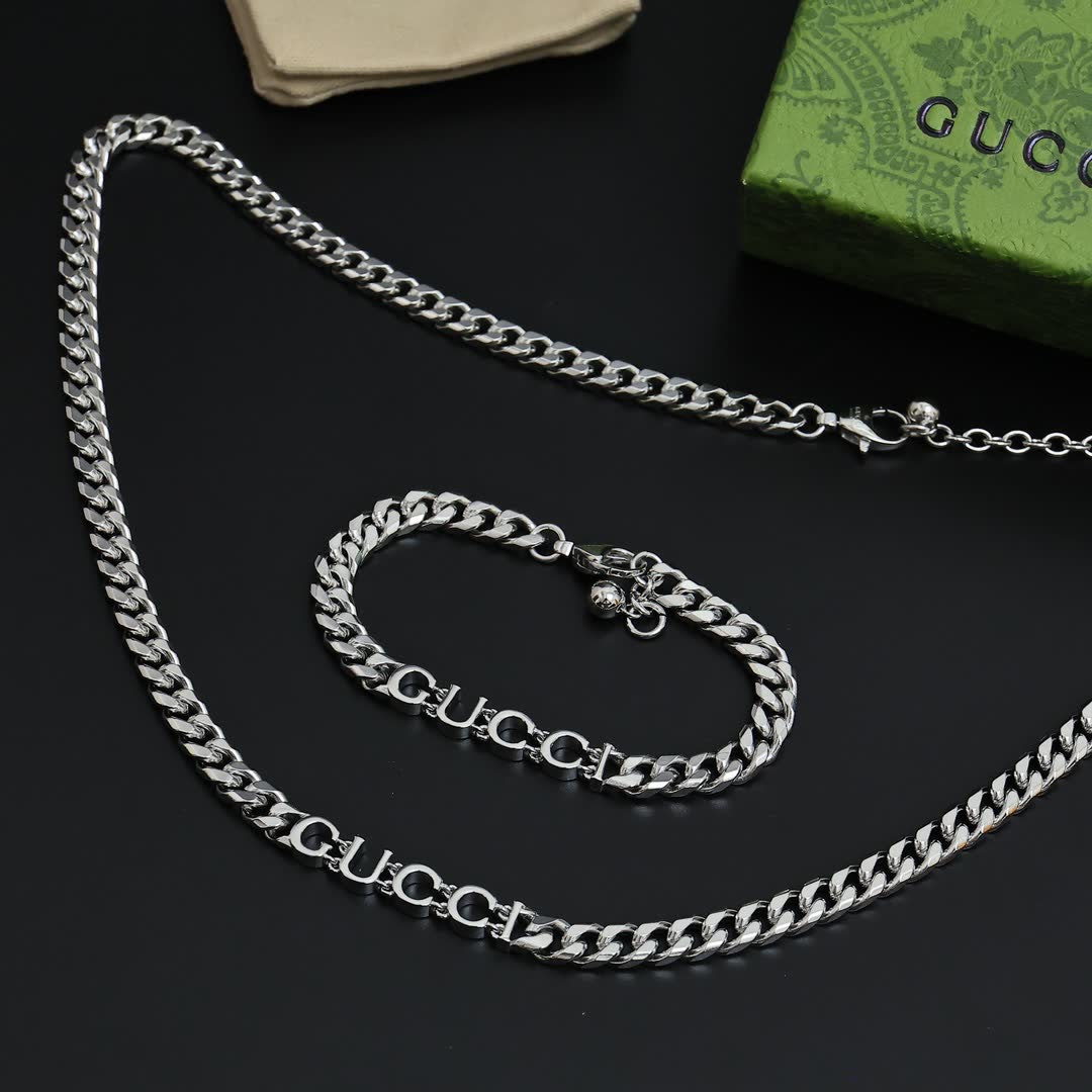 Gucci Bracelet with Logo