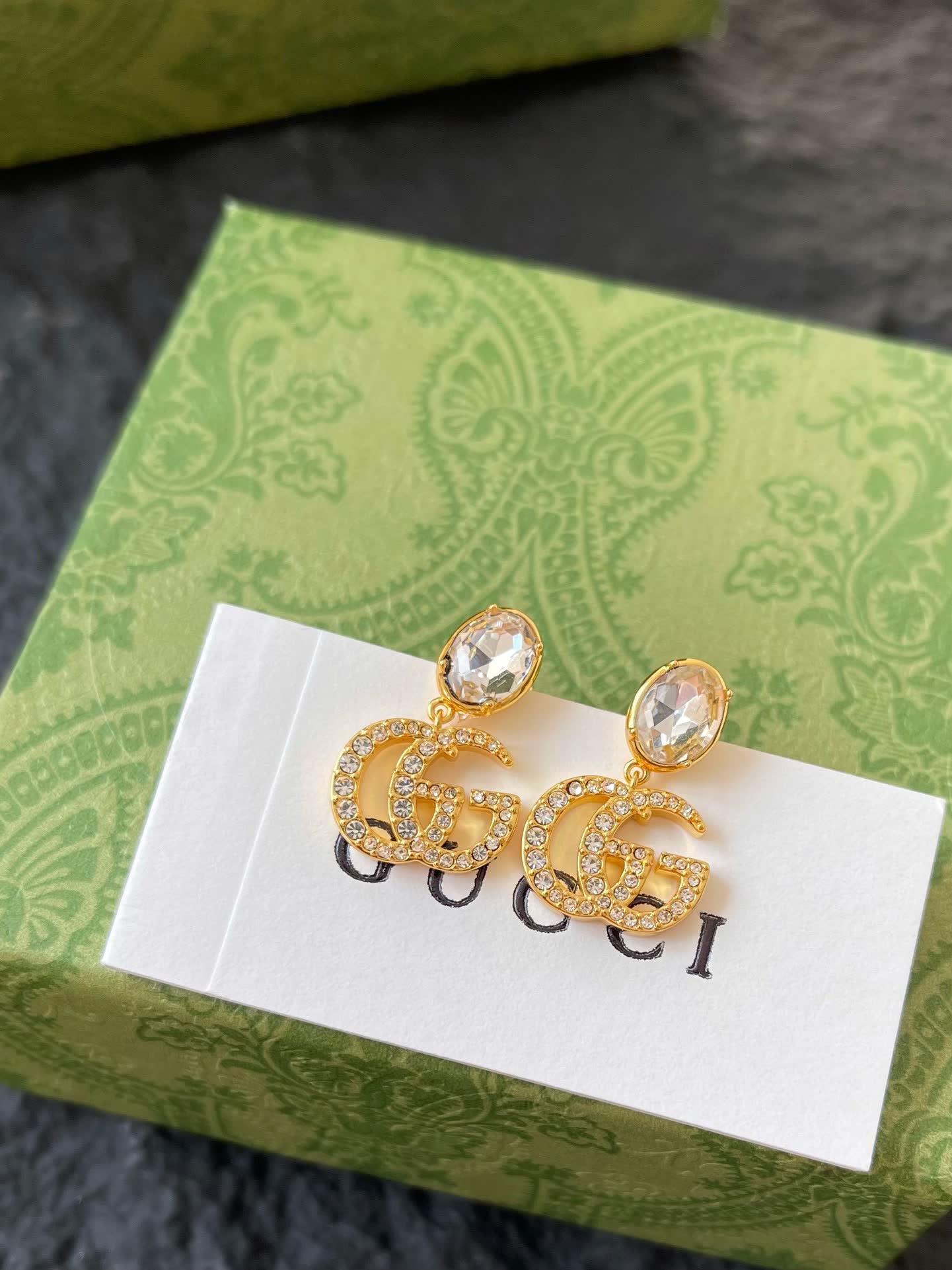 Gucci Pearl & Crystal Necklace
