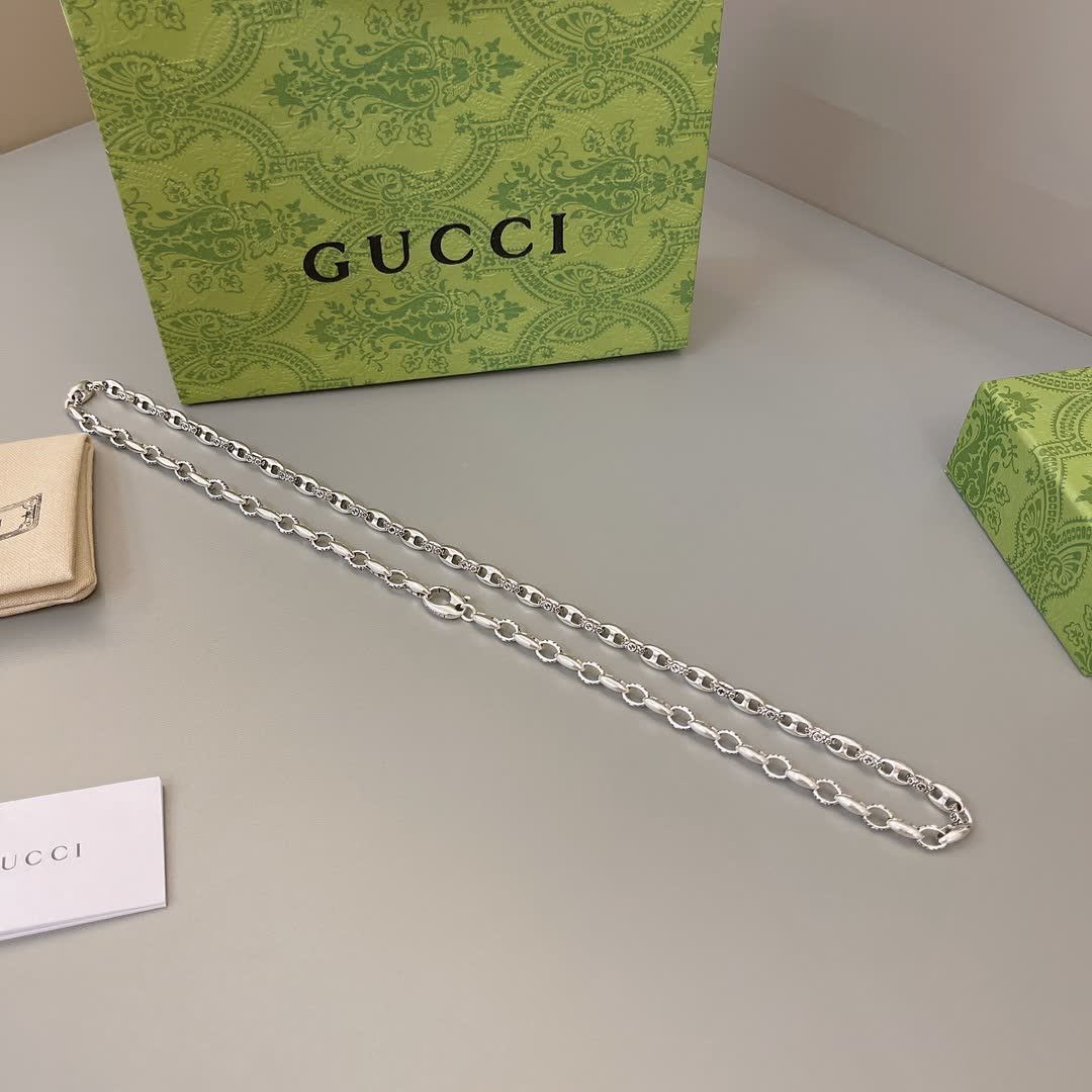 Gucci Silver Chain Necklace
