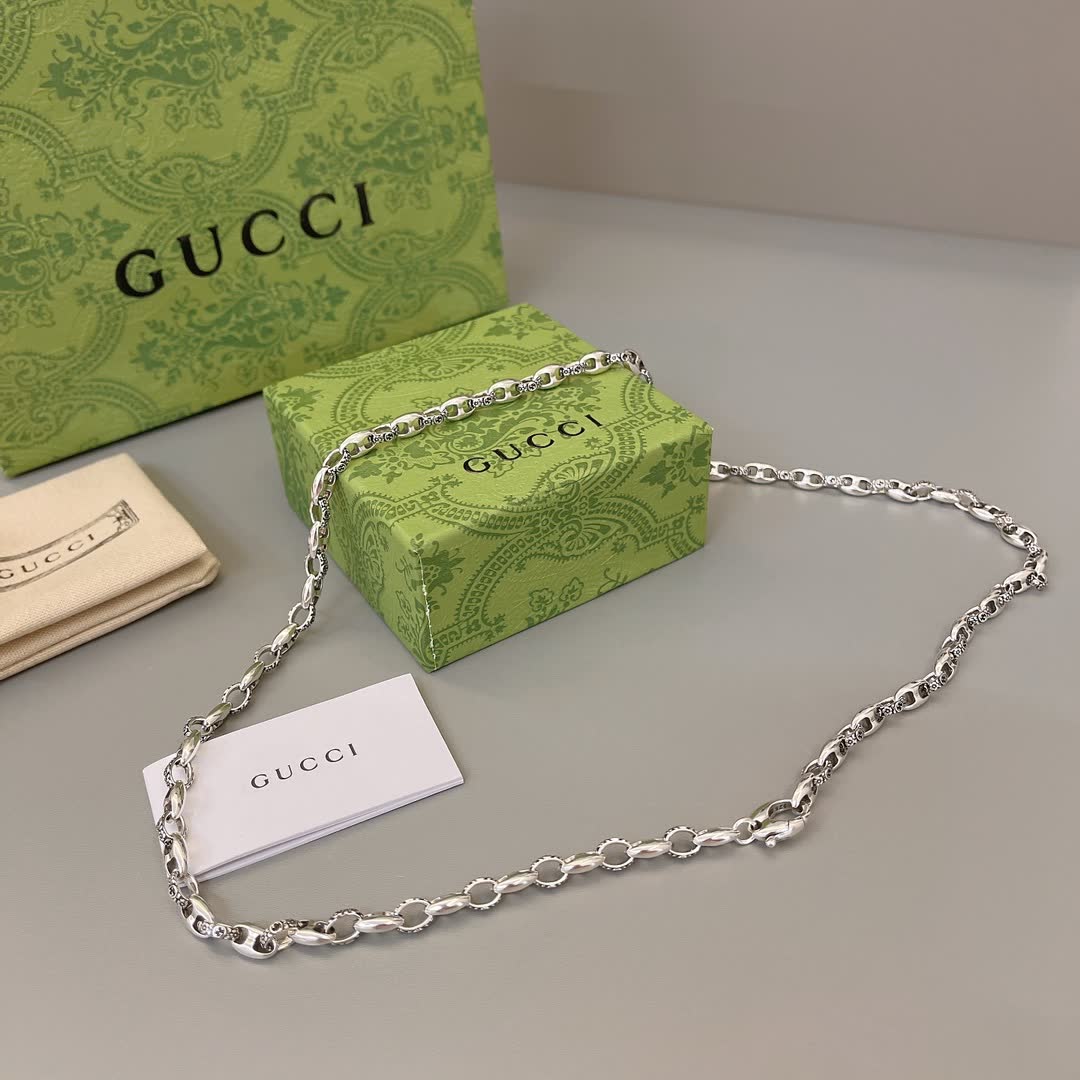 Gucci Silver Chain Necklace