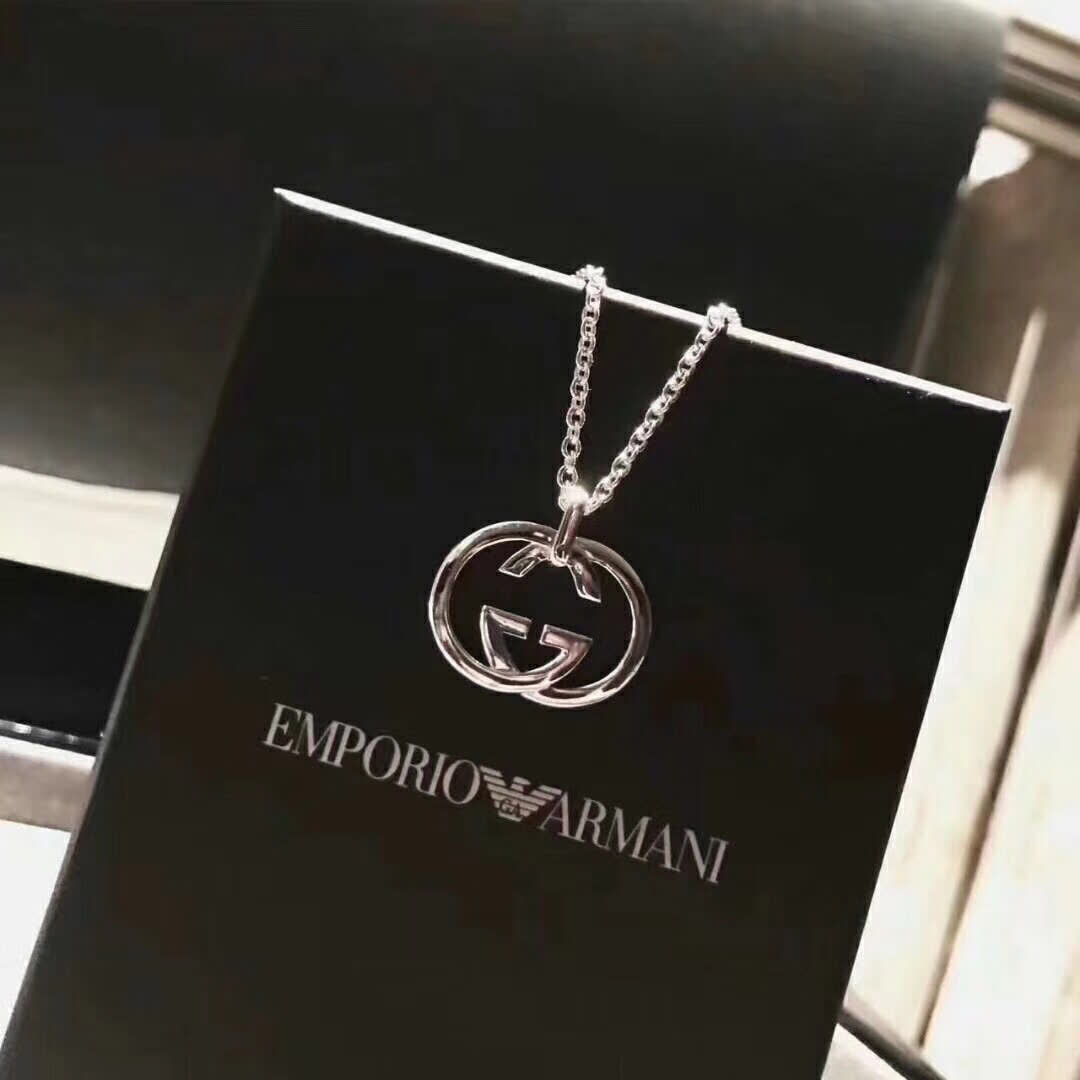 Gucci Interlocking G Silver Pendant Necklace