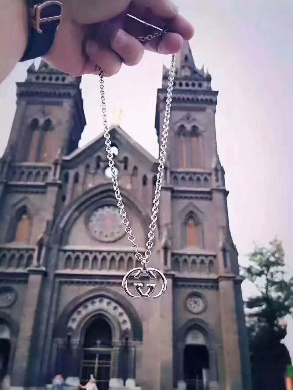 Gucci Interlocking G Silver Pendant Necklace