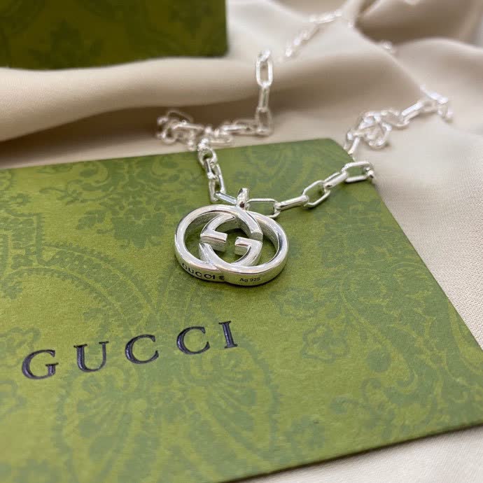 Gucci Silver Chain Necklace